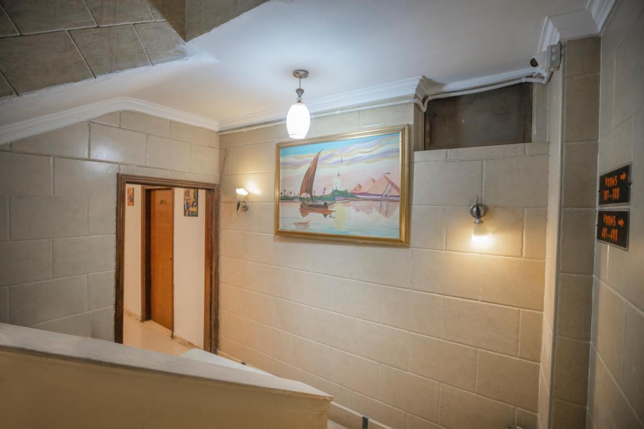 Pyramids Inn Hotel Kafret el-Gabal 外观 照片