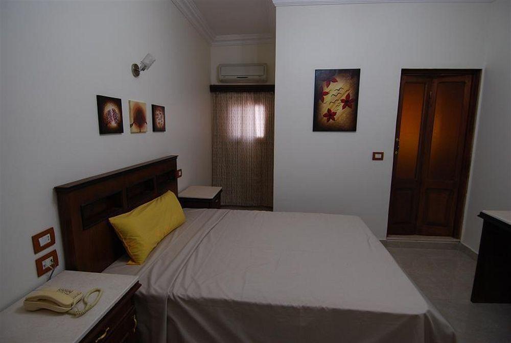 Pyramids Inn Hotel Kafret el-Gabal 外观 照片